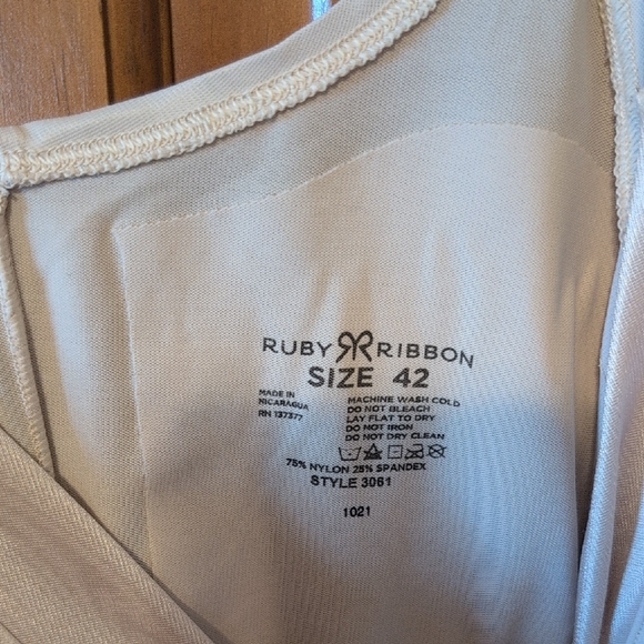 Ruby Ribbon 42 Cream Cami - Picture 2 of 9